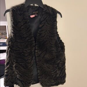 Dana Buchman Dark Brown Faux Fur Vest